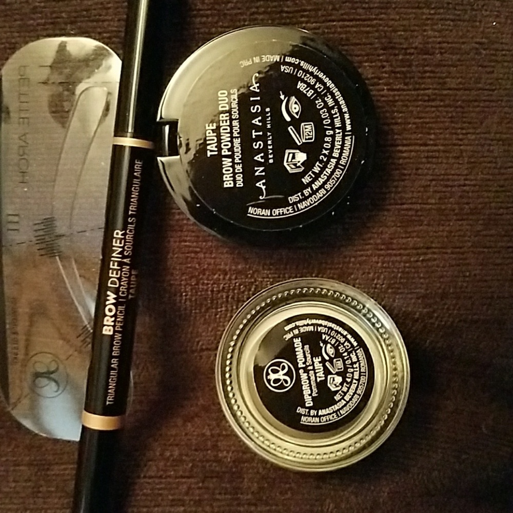 Anastasia Brow Product